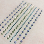 Iseliimuvad poolpärlid/kristallid hele sini-rohe 212tk